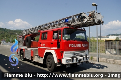 Iveco Magirus-Deutz 256D14
Vigili del Fuoco
Comando Provinciale di Savona
Distaccamento Permanente di Albenga
AutoScala allestimento Iveco-Magirus
Ricondizionata Fortini
VF 26578
Parole chiave: Iveco Magirus_Deutz_256D14 VF26578