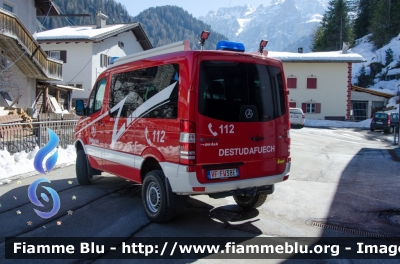 Mercedes-Benz Sprinter 4x4 III serie
Vigili del Fuoco
Unione Distrettuale di Bolzano
Corpo Volontario di Selva Gardena (BZ)
Freiwillige Feuerwehr Wolkenstein
Allestito Ziegler
VF FW38E
Parole chiave: Mercedes_Benz Sprinter_4x4_IIIserie VFFW38E