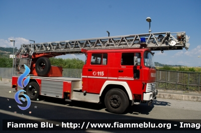 Iveco Magirus-Deutz 256D14
Vigili del Fuoco
Comando Provinciale di Savona
Distaccamento Permanente di Albenga
AutoScala allestimento Iveco-Magirus
Ricondizionata Fortini
VF 26578
Parole chiave: Iveco Magirus_Deutz_256D14 VF26578