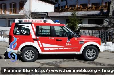 Land Rover Discovery 3
Vigili del Fuoco
Unione Distrettuale di Bolzano
Corpo Volontario di Selva Gardena (BZ)
Freiwillige Feuerwehr Wolkenstein
Allestito Mobitec Fahrzeugbau
VF 23N BZ
Parole chiave: Land_Rover Discovery_3 VF23NBZ