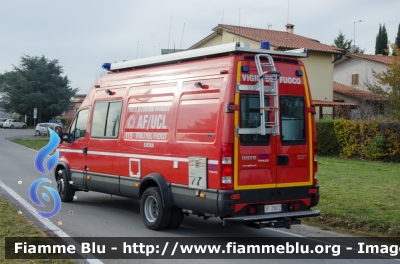 Iveco Daily IV serie
Vigili del Fuoco
Comando Provinciale di Siena
AutoFurgone/Unità di Crisi Locale 
allestimento Iveco-Magirus
VF 25672
Parole chiave: Iveco Daily_IVserie Vigili_del_Fuoco Comando_Provinciale_Siena VF25672