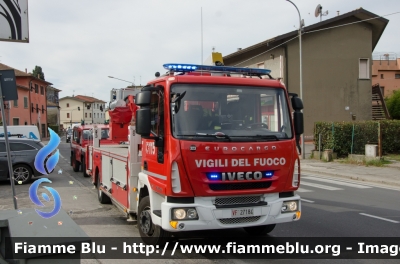 Iveco EuroCargo 110EL22 III serie
Vigili del Fuoco
 Comando Provinciale di Milano
 Piattaforme aeree ribassate 
 da 30 metri di sviluppo massimo
 Allestimento Multitel-Pagliero
 VF 27184
Parole chiave: Iveco EuroCargo_100EL22_IIIserie VF27184