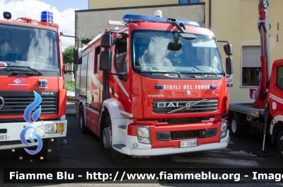 Volvo FL 290 III serie
Vigili del Fuoco
Comando Provinciale di Arezzo
Distaccamento Volontario di Pratovecchio
AutoPompaSerbatoio allestimento Bai
VF 25686
Parole chiave: Volvo FL_290_IIIserie VF25686