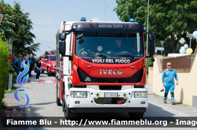 Iveco EuroCargo MaxiCity 180E30 IV serie
Vigili del Fuoco
Comando Provinciale di Pisa
Distaccamento Permanente di Castelfranco di Sotto (PI)
AutoPompaSerbatoio allestimento Magirus
VF 30216
Parole chiave: Iveco EuroCargo_MaxiCity_180E30_IVserie VF30216