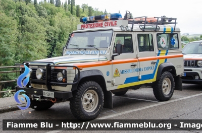 Land Rover Defender 110
Misericordia Empoli (FI)
Protezione Civile
Parole chiave: Land_Rover Defender_110