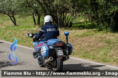 Yamaha FJR 1300 II serie
Polizia di Stato
Polizia Stradale
Allestimento Elevox
POLIZIA G3082
In scorta alla Mille Miglia 2024
Parole chiave: Yamaha FJR_1300_IIserie POLIZIA_G3082