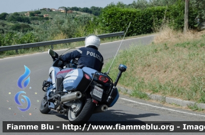 Yamaha FJR 1300 II serie
Polizia di Stato
Polizia Stradale
Allestimento Elevox
POLIZIA G3083
In scorta alla Mille Miglia 2021
Parole chiave: Yamaha FJR_1300_IIserie POLIZIAG3083