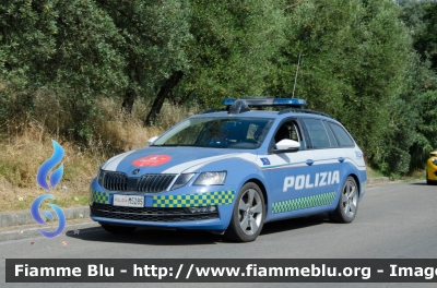 Skoda Octavia Wagon V serie
Polizia di Stato
Polizia Stradale
Allestimento Focaccia
Decorazione Grafica Artlantis
POLIZIA M5285
In scorta alla Mille Miglia 2021
Parole chiave: Skoda Octavia_Wagon_Vserie POLIZIAM5285