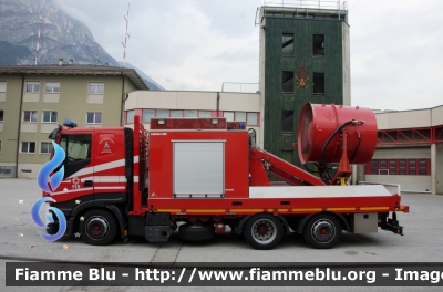 Iveco Stralis AS I serie
Vigili del Fuoco
Unione Distrettuale Alto Garda e Ledro
Corpo Volontario di Riva del Garda (TN)
VF 5H2 TN
Parole chiave: Iveco Stralis_AS_Iserie VF5H2TN