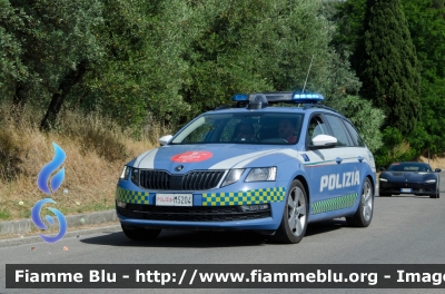 Skoda Octavia Wagon V serie
Polizia di Stato
Polizia Stradale
Allestimento Focaccia
Decorazione Grafica Artlantis
POLIZIA M5204
In scorta alla Mille Miglia 2021
Parole chiave: Skoda Octavia_Wagon_Vserie POLIZIAM5204