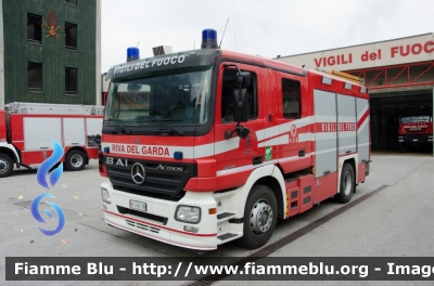 Mercedes-Benz Actros 1841 II serie
Vigili del Fuoco
Unione Distrettuale Alto Garda e Ledro
Corpo Volontario di Riva del Garda (TN)
AutoPompaSerbatoio allestimento Bai
VF 1A1 TN
Parole chiave: Mercedes_Benz Actros_1841_IIserie VF1A1TN