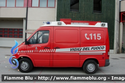 Mercedes-Benz Sprinter II serie
Vigili del Fuoco
Distretto di Riva del Garda
Corpo Volontario di Riva del Garda (TN)
VF 0A5 TN
Parole chiave: Mercedes_Benz Sprinter_IIserie VF0A5TN