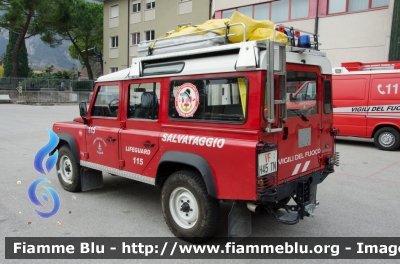 Land Rover Defender 110
Vigili del Fuoco
Unione Distrettuale Alto Garda e Ledro
Corpo Volontario di Riva del Garda (TN)
Ex Corpo di Nago Torbole
Soccorso Salvamento Acquatico
VF H45 TN
Parole chiave: Land_Rover Defender_110 VFH45TN