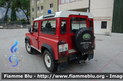 Land Rover Defender 90
Vigili del Fuoco
Unione Distrettuale Alto Garda e Ledro
Corpo Volontario di Riva del Garda (TN)
VF H19 TN
Parole chiave: Land_Rover Defender_90 VFH19TN