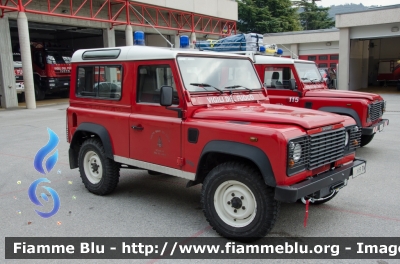 Land Rover Defender 90
Vigili del Fuoco
Unione Distrettuale Alto Garda e Ledro
Corpo Volontario di Riva del Garda (TN)
VF H19 TN
Parole chiave: Land_Rover Defender_90 VFH19TN