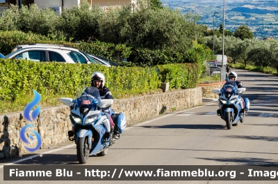 Yamaha FJR 1300 II serie
Polizia di Stato
Polizia Stradale
Allestimento Elevox
POLIZIA G3081
POLIZIA G3104
In scorta alla Mille Miglia 2024
Parole chiave: Yamaha FJR_1300_IIserie POLIZIA_G3104 POLIZIA_G3081