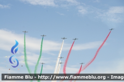 Aermacchi MB-339 PAN
Aeronautica Militare
313° Gruppo
Frecce Tricolori
Parole chiave: Aermacchi MB_339_PAN