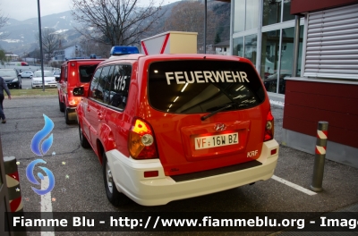 Hyundai Terracan
Vigili del Fuoco
Unione Distrettuale Valle Isarco
Corpo Volontario di Chiusa
Freiwillige Feuerwehr Klausen
Allestito Kofler Fahrzeugbau
VF 16W BZ
Parole chiave: Hyundai_Terracan Vigili_del_Fuoco Corpo_Volontario_Chiusa VF16WBZ