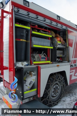 Man LE 10.220 4x4
Vigili del Fuoco 
Unione Distrettuale Alta Val Pusteria
Corpo Volontario di Dobbiaco
Freiwillige Feuerwehr Toblach 
Allestito Brandschutz
Particolare Secondo Vano Laterale Destro
VF 19X BZ
Parole chiave: Man LE_10.220_4x4 VF19XBZ