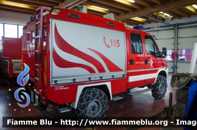 Iveco Daily 55S17W 4x4 IV serie restyle
Vigili del Fuoco 
Unione Distrettuale Alta Val Pusteria
Corpo Volontario di Dobbiaco
Freiwillige Feuerwehr Toblach 
Allestito Kofler Fahrzeugbau
VF FW31N
Parole chiave: Iveco Daily_55S17W_4x4_IVserie_restyle VFFW31N