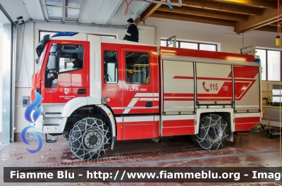 Iveco Trakker AD190T36W III serie
Vigili del Fuoco 
Unione Distrettuale Alta Val Pusteria
Corpo Volontario di Dobbiaco
Freiwillige Feuerwehr Toblach
Allestimento Magirus-Lohr
VF 278 BZ
Parole chiave: Iveco Trakker_AD190T36W_IIIserie VF278BZ