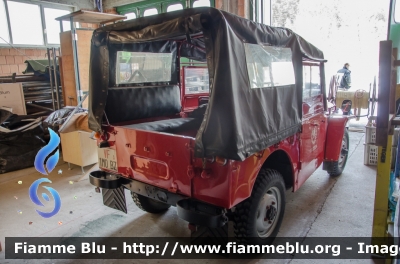 Fiat Campagnola I serie
Vigili del Fuoco
Unione Distrettuale Bassa Val Pusteria
Corpo Volontario di Stegona 
Freiwillige Feuerwehr Stegen
VF 1M0 BZ
Parole chiave: Fiat Campagnola_Iserie VF1M0BZ