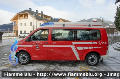 Volkswagen Transporter T5 4motion
Vigili del Fuoco
Unione Distrettuale Bassa Val Pusteria
Corpo Volontario di Riscone
Freiwillige Feuerwehr Reischach
Allestito Brandschutz
VF 01G BZ
Parole chiave: Volkswagen Transporter_T5_4motion VF01GBZ