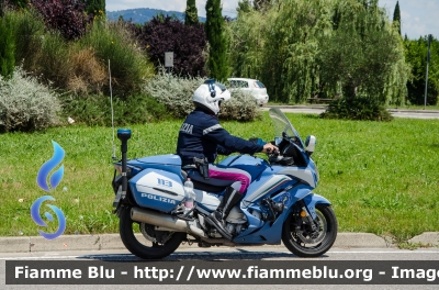 Yamaha FJR 1300 II serie
Polizia di Stato
Polizia Stradale
Allestimento Elevox
POLIZIA G3081
In scorta alla Mille Miglia 2023
Parole chiave: Yamaha FJR_1300_IIserie POLIZIA_G3081