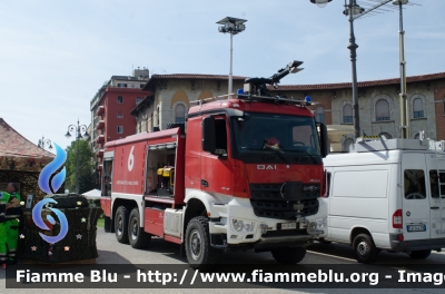 Mercedes-Benz Arocs 3343 6x6
Aeronautica Militare Italiana
46° Brigata Aerea
Servizio Antincendio
Allestito BAI
AM CR 352
Parole chiave: Mercedes_Benz Arocs_3343_6x6 AMCR352