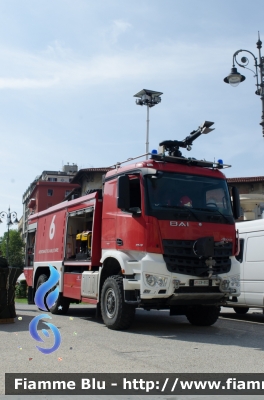 Mercedes-Benz Arocs 3343 6x6
Aeronautica Militare Italiana
46° Brigata Aerea
Servizio Antincendio
Allestito BAI
AM CR 352
Parole chiave: Mercedes_Benz Arocs_3343_6x6 AMCR352