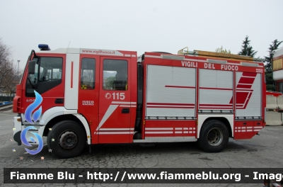 Iveco Stralis AF190S40 I serie
Vigili del Fuoco
Comando Provinciale di Brescia
AutoPompaSerbatoio allestimento Iveco-Magirus
VF 23685
Parole chiave: Iveco Stralis_AF190S40_Iserie VF23685