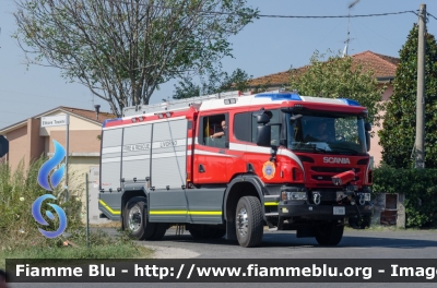 Scania P400 4x4 II serie
Allied Force in Italy
Camp Darby (Pisa)
Fire Department
Allestito Rosenbauer
AFI L-3004
Parole chiave: Scania P400_4x4_IIserie AFIL-3004