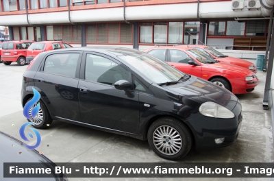 Fiat Grande Punto
Vigili del Fuoco
Comando Provinciale di Brescia
*Automezzo proveniente da confisca*
VF 28252
Parole chiave: Fiat Grande_Punto VF28252