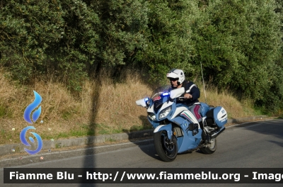 Yamaha FJR 1300 II serie
Polizia di Stato
Polizia Stradale
Allestimento Elevox
POLIZIA G3157
In scorta alla Mille Miglia 2021
Parole chiave: Yamaha FJR_1300IIserie POLIZIAG3105 POLIZIAG3157