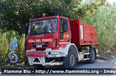 Iveco EuroCargo 150E30 4x4 III serie
Vigili del Fuoco
Comando Provinciale di Pisa
Autocarro Scarrabile Allestimento Magirus-Molinari
VF 27513
Parole chiave: Iveco EuroCargo_150E30_4x4_IIIserie VF27513