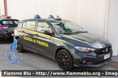 Fiat Nuova Tipo
Guardia di Finanza
Allestimento NCT Nuova Carrozzeria Torinese
Decorazione Grafica Artlantis
GdiF 969 BP
Parole chiave: Fiat Nuova_Tipo GdiF969BP