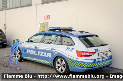 Skoda Superb Wagon III serie restyle
Polizia di Stato
Polizia Stradale
in servizio sulla rete Autovia Padana
Allestimento Focaccia
POLIZIA M7496
Parole chiave: Skoda Superb_Wagon_IIIserie restyle POLIZIA_M7496