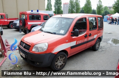 Fiat Doblò II serie
Vigili del Fuoco
Comando Provinciale di Firenze
Distaccamento Aeroportuale di Peretola
VF 24946
Parole chiave: Fiat Doblò_IIserie VF24946