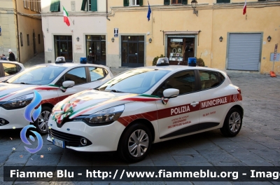 Renault Clio IV serie
01 - Polizia Municipale
Unione dei Comuni Circondario Empolese Valdelsa
Allestita Bertazzoni
POLIZIA LOCALE
YA 169 AL
Parole chiave: Renault Clio_IVserie Polizia_Municipale Unione_Comuni_Empolese_Valdelsa POLIZIA_LOCALE YA169AL