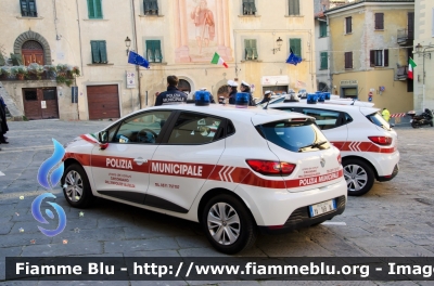 Renault Clio IV serie
01 - Polizia Municipale
Unione dei Comuni Circondario Empolese Valdelsa
Allestita Bertazzoni
POLIZIA LOCALE
YA 169 AL
Parole chiave: Renault Clio_IVserie Polizia_Municipale Unione_Comuni_Empolese_Valdelsa POLIZIA_LOCALE YA169AL