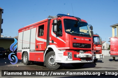 Volvo FL 280 III serie
Vigili Del Fuoco
Comando Provinciale di Lodi
Distaccamento Volontario di Sant'Angelo Lodigiano
AutoPompaSerbatoio allestimento Bai
VF 25627
Parole chiave: Volvo FL_280_IIIserie VF25627