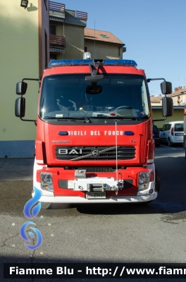 Volvo FL 280 III serie 
Vigili Del Fuoco
Comando Provinciale di Lodi
Distaccamento Volontario di Sant'Angelo Lodigiano
AutoPompaSerbatoio allestimento Bai
VF 25627
Parole chiave: Volvo FL_280_IIIserie VF25627