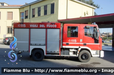 Iveco CityEuroFire 100E21 I serie
Vigili del Fuoco
Comando Provinciale di Lodi
Distaccamento Volontario di Sant'Angelo Lodigiano (LO)
AutoPompaSerbatoio allestimento Iveco-Magirus
Ricondizionato Divitec
VF 19830
Parole chiave: Iveco CityEuroFire_100E21_Iserie VF19830