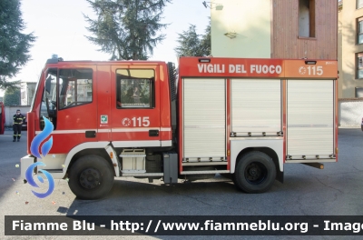 Iveco CityEuroFire 100E21 I serie
Vigili del Fuoco
Comando Provinciale di Lodi
Distaccamento Volontario di Sant'Angelo Lodigiano (LO)
AutoPompaSerbatoio allestimento Iveco-Magirus
Ricondizionato Divitec
VF 19830
Parole chiave: Iveco CityEuroFire_100E21_Iserie VF19830