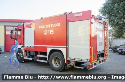 Iveco EuroCargo 180E30 III serie
Vigili Del Fuoco
Comando Provinciale di Lodi
Distaccamento Volontario di Sant'Angelo Lodigiano
AutoBottePompa allestimento Iveco-Magirus
VF 26487
Parole chiave: Iveco EuroCargo_180E30_IIIserie VF26487