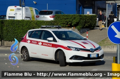 Toyota Auris Hybrid II serie
Polizia Municipale Sesto Fiorentino (FI)
Allestita Bertazzoni
POLIZIA LOCALE YA 662 AN
Parole chiave: Toyota Auris_Hybrid_IIserie