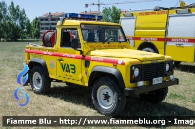 Land Rover Defender 90
34 - VAB Limite Sull'Arno (FI)
Antincendio Boschivo - Protezione Civile
Parole chiave: Land_Rover Defender_90