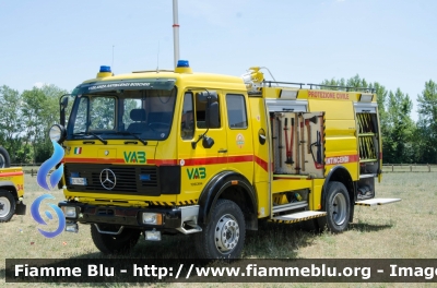 Mercedes-Benz 1019
100 - VAB Limite Sull'Arno (FI)
Antincendio Boschivo - Protezione Civile
Parole chiave: Mercedes_Benz 1019