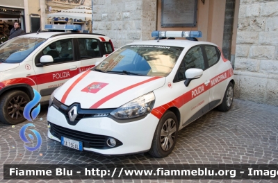 Renault Clio IV serie
Polizia Municipale Grosseto
POLIZIA LOCALE YA 156 AL
Parole chiave: Renault Clio_IVserie POLIZIA_LOCALE YA156AL