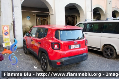 Jeep Renegade
Vigili del Fuoco
Comando Provinciale di Grosseto
VF 27861
Parole chiave: Jeep_Renegade VF27861